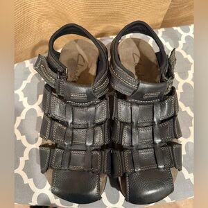 Clarks Men's  Casual Fisherman Black Leather Upper Sandals Size: 9M